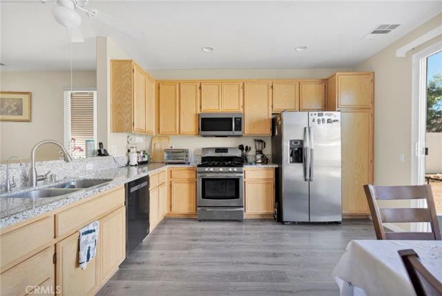 15824 Desert Pass, Adelanto, CA 92301