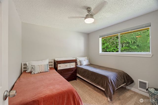 4816 Lupine Lane NW, Silverdale, WA 98383