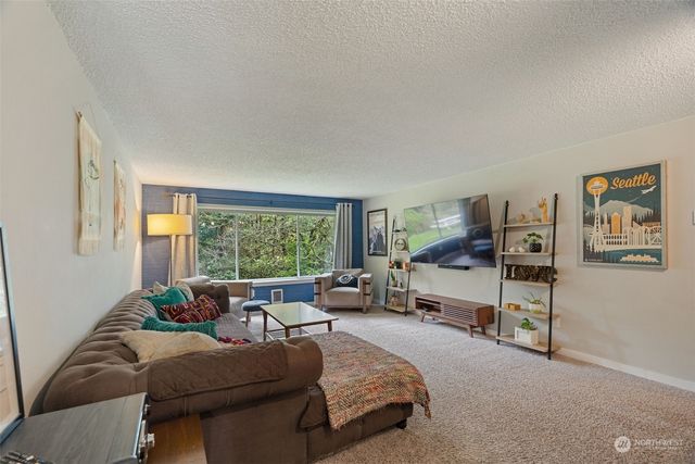 4816 Lupine Lane NW, Silverdale, WA 98383