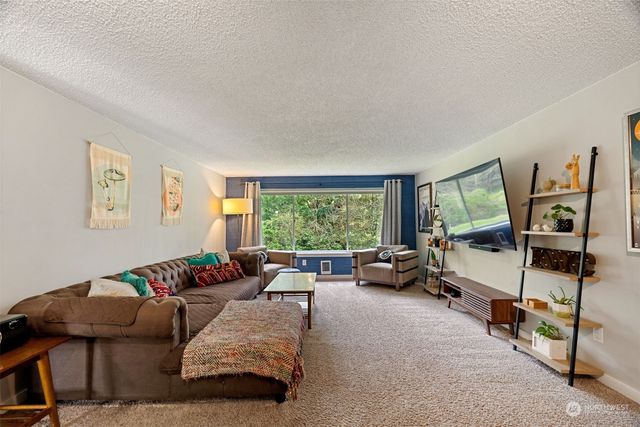 4816 Lupine Lane NW, Silverdale, WA 98383