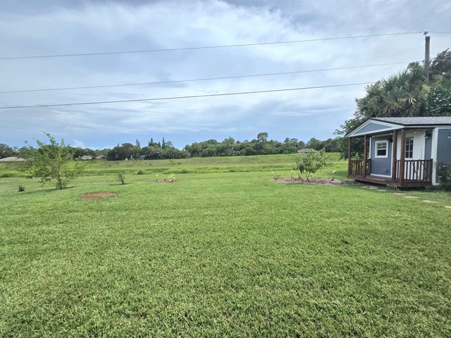 1156 Buford Street NW, Palm Bay, FL 32907