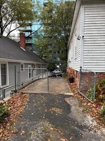 180 11th Street NE, Atlanta, GA 30309