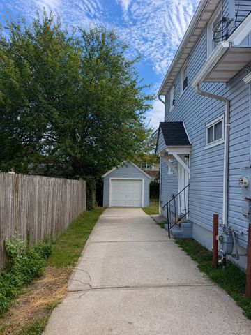 34 Frazier Street, Hempstead, NY 11550