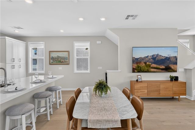 32 Welltree Way, Rancho Mission Viejo, CA 92694