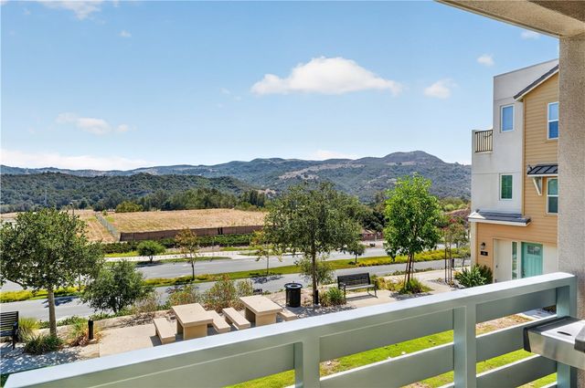 32 Welltree Way, Rancho Mission Viejo, CA 92694
