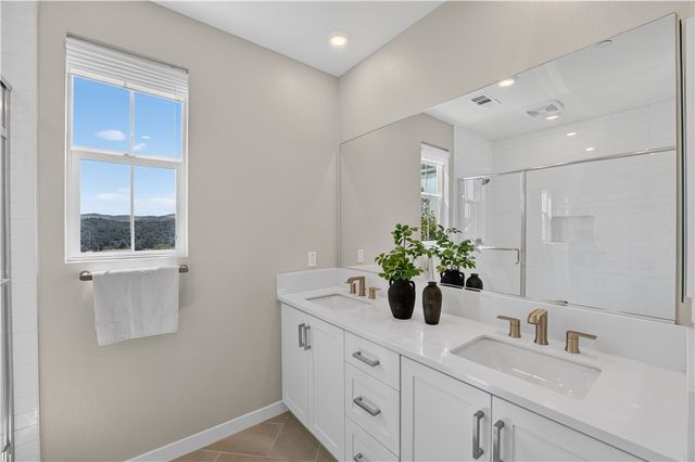 32 Welltree Way, Rancho Mission Viejo, CA 92694