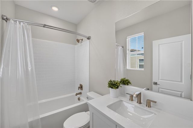 32 Welltree Way, Rancho Mission Viejo, CA 92694