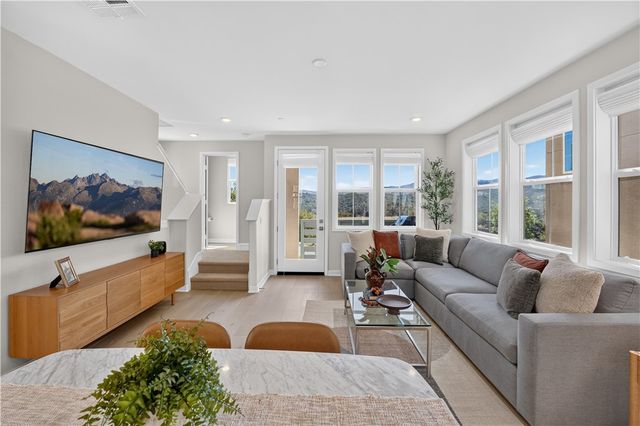 32 Welltree Way, Rancho Mission Viejo, CA 92694