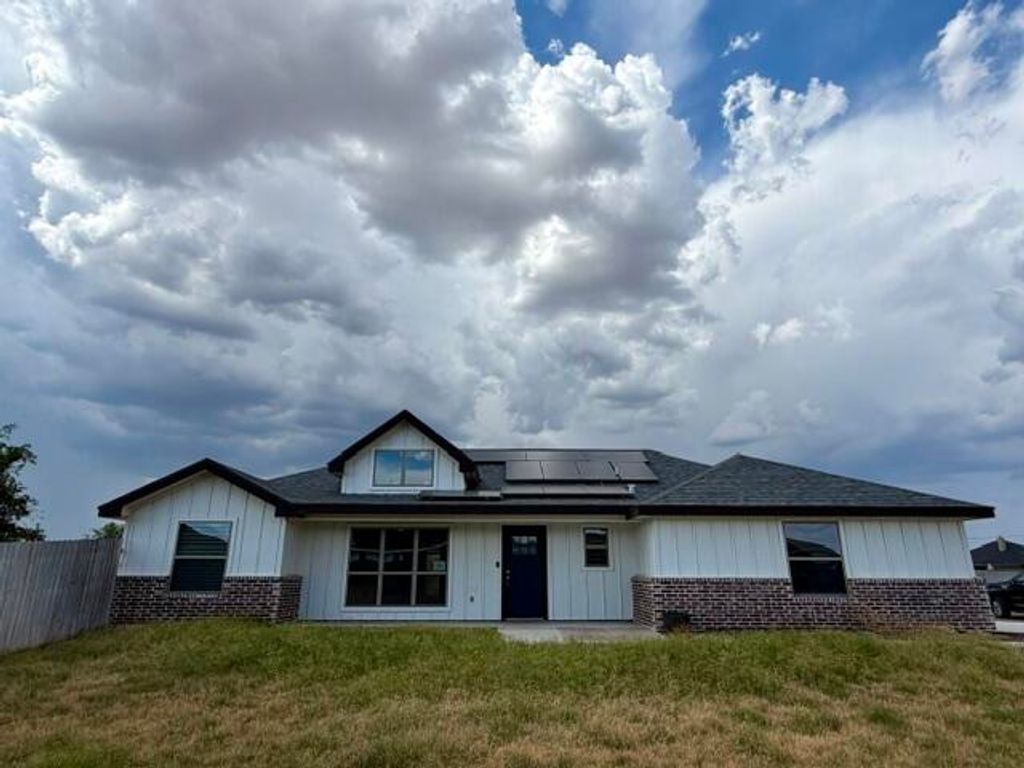 Image 11 of property listing at 2914 Ricks Drive, San Angelo, TX 76905