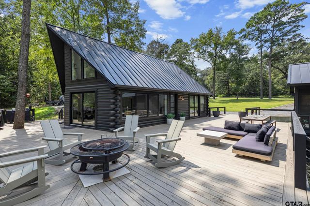 303 Palo Duro St, Scroggins, TX 75480