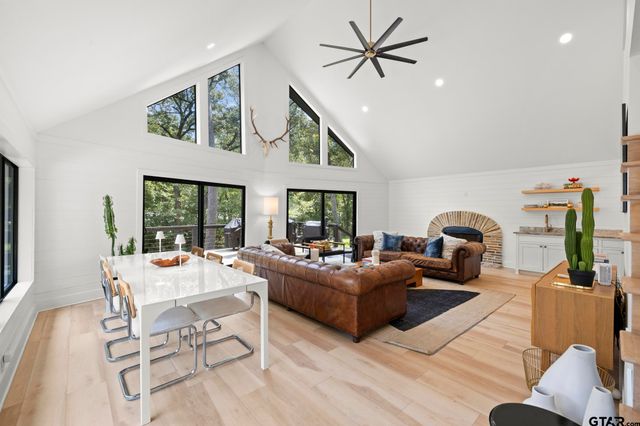 303 Palo Duro St, Scroggins, TX 75480