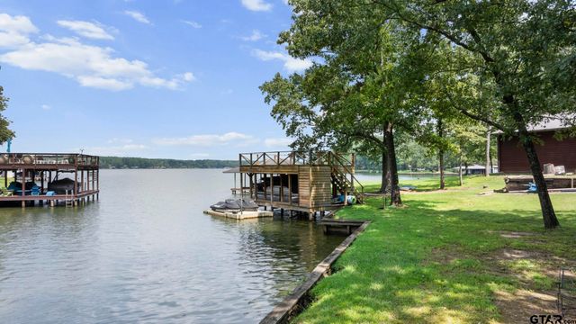 303 Palo Duro St, Scroggins, TX 75480