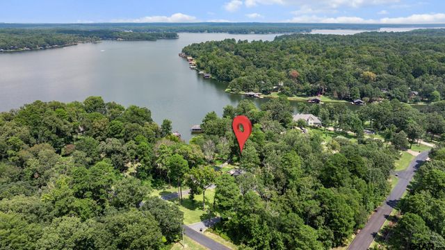 303 Palo Duro St, Scroggins, TX 75480