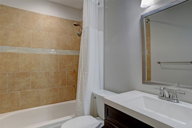 6009 Charleston Drive, Frisco, TX 75035