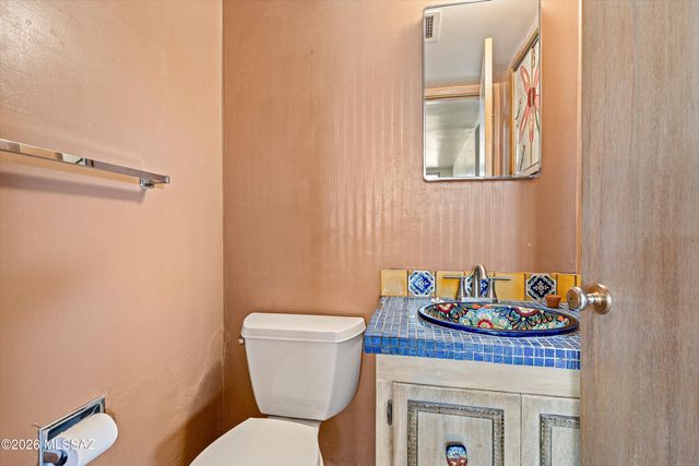 9240 E Sierra Street, Tucson, AZ 85710