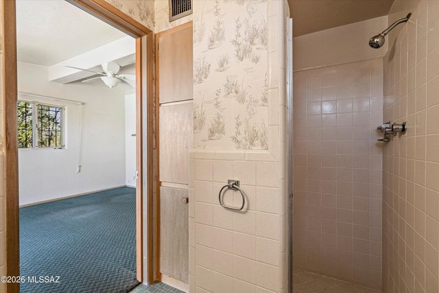 9240 E Sierra Street, Tucson, AZ 85710