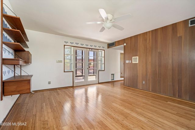 9240 E Sierra Street, Tucson, AZ 85710