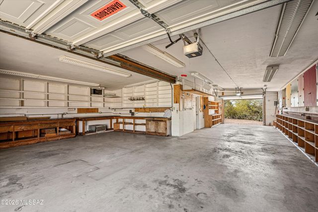 9240 E Sierra Street, Tucson, AZ 85710