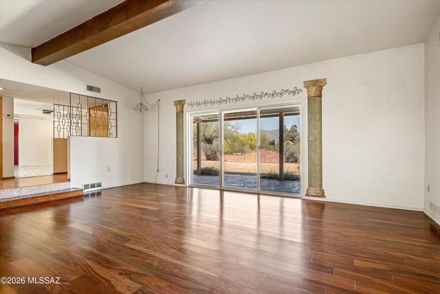 9240 E Sierra Street, Tucson, AZ 85710