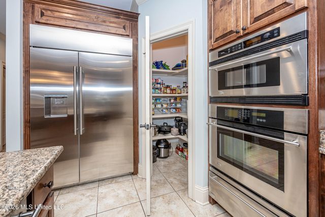 2119 Whitney Oaks Drive, Ocean Springs, MS 39564