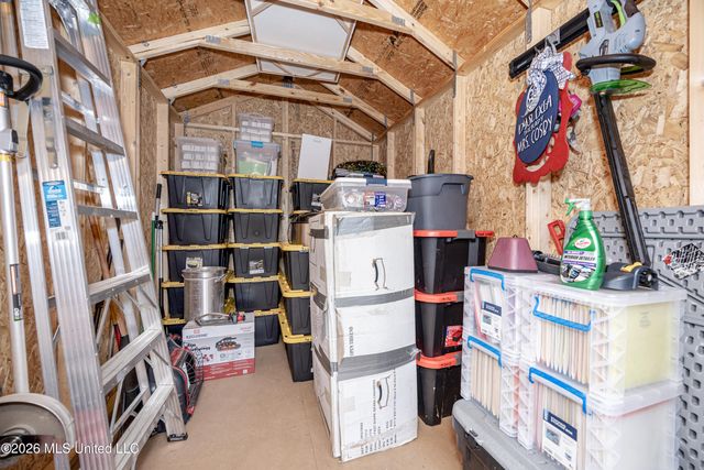 2119 Whitney Oaks Drive, Ocean Springs, MS 39564