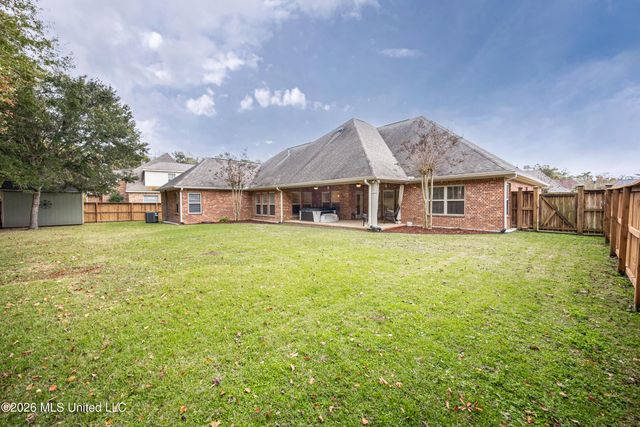 2119 Whitney Oaks Drive, Ocean Springs, MS 39564