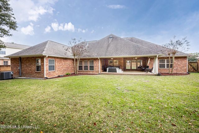 2119 Whitney Oaks Drive, Ocean Springs, MS 39564