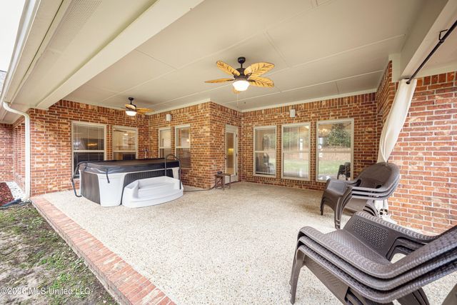 2119 Whitney Oaks Drive, Ocean Springs, MS 39564