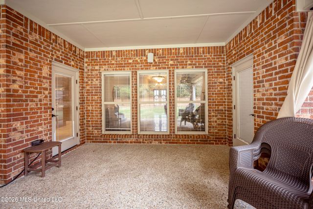 2119 Whitney Oaks Drive, Ocean Springs, MS 39564