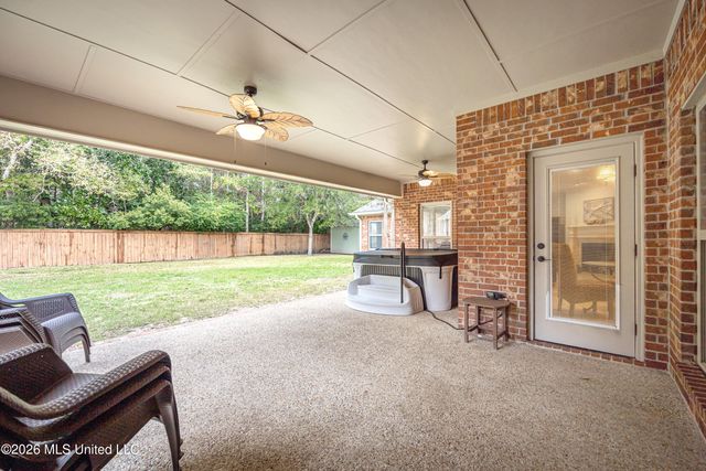 2119 Whitney Oaks Drive, Ocean Springs, MS 39564