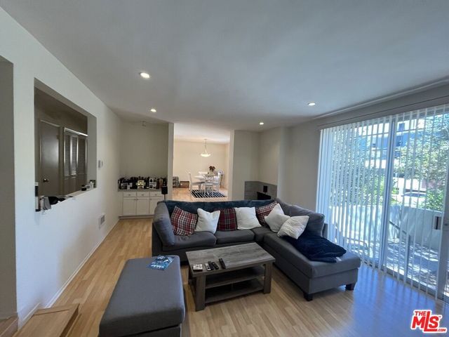 11937 Darlington Avenue 1, Los Angeles, CA 90049