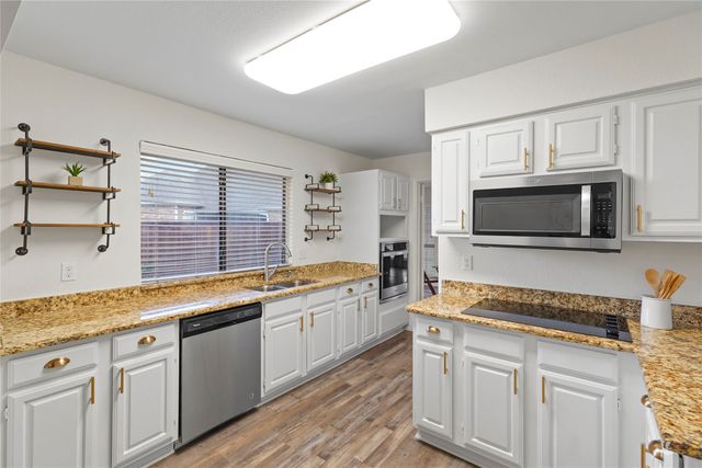 3905 Saint Christopher Lane, Dallas, TX 75287