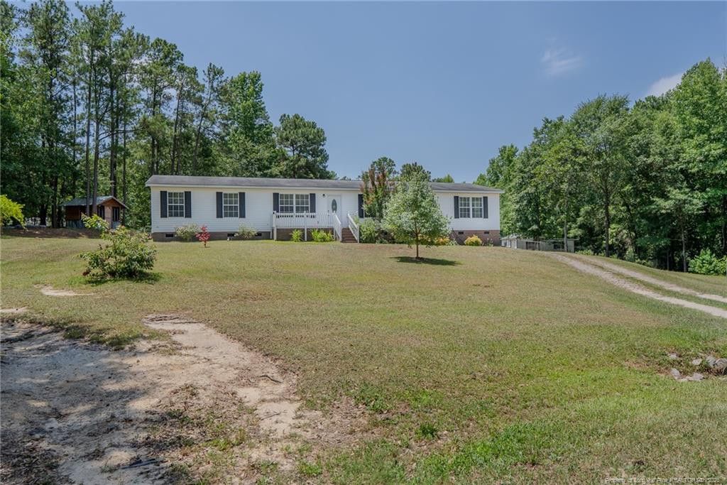229 Gold Finch Circle, Cameron, NC 28326