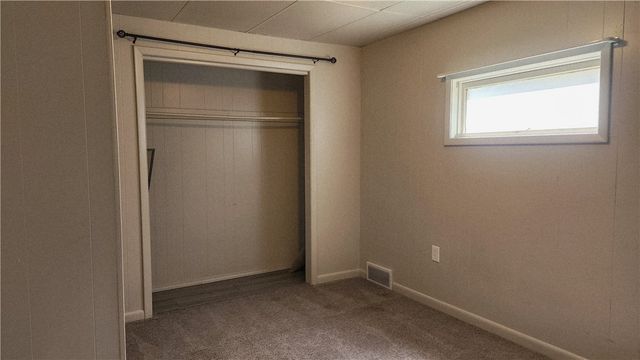 607 Olive Ln, Ambridge, PA 15003