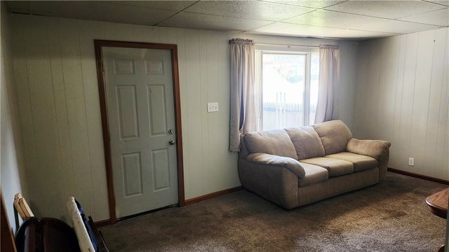 607 Olive Ln, Ambridge, PA 15003