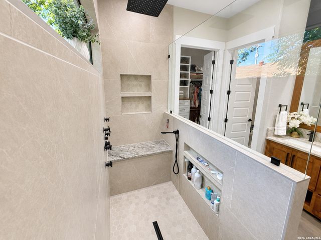 1805 San Jacinto, Castroville, TX 78009