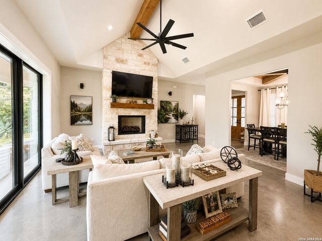 1805 San Jacinto, Castroville, TX 78009