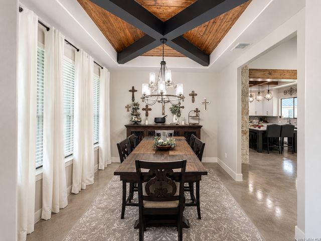 1805 San Jacinto, Castroville, TX 78009
