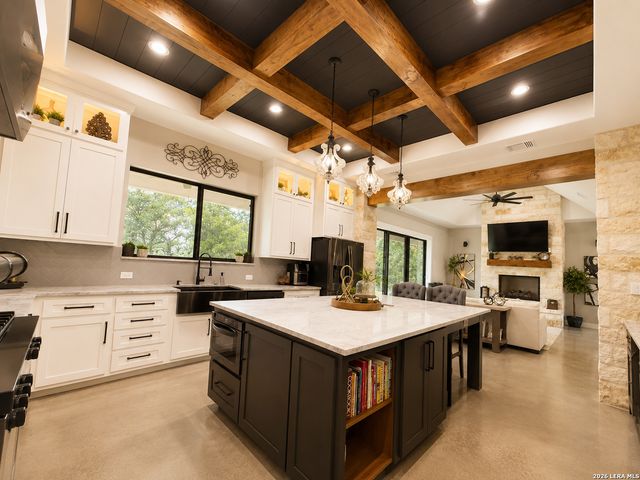 1805 San Jacinto, Castroville, TX 78009