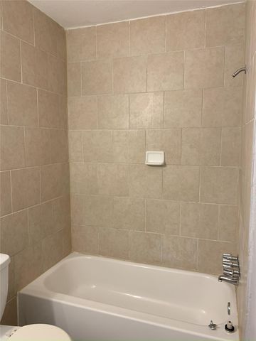 3325 Scotch Moss Lane, La Porte, TX 77571