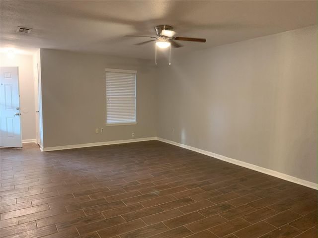 3325 Scotch Moss Lane, La Porte, TX 77571
