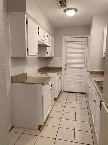 3325 Scotch Moss Lane, La Porte, TX 77571