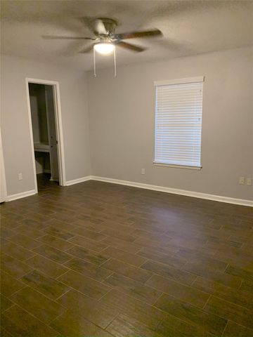 3325 Scotch Moss Lane, La Porte, TX 77571