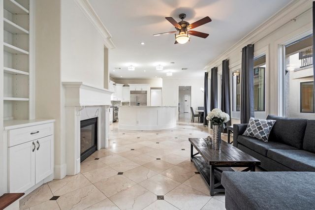 3844 Bellefontaine Street, Houston, TX 77025