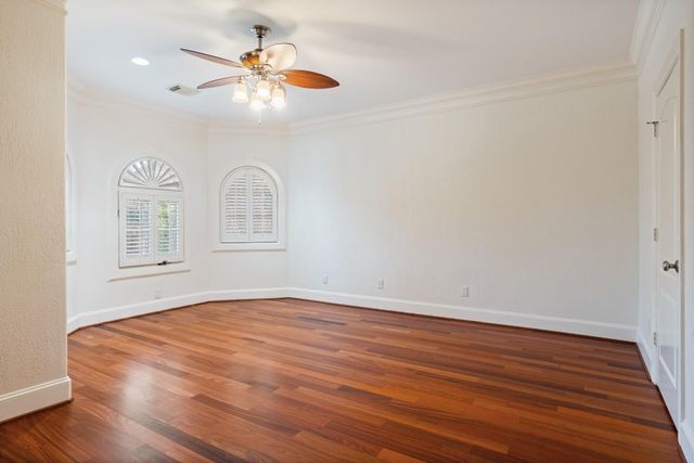 3844 Bellefontaine Street, Houston, TX 77025