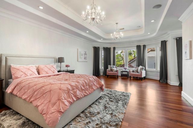 3844 Bellefontaine Street, Houston, TX 77025