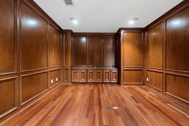 3844 Bellefontaine Street, Houston, TX 77025
