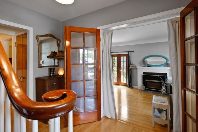 7725 State Line Avenue, Munster, IN 46321