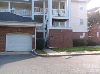 8927 Meadow Vista Road, Charlotte, NC 28213