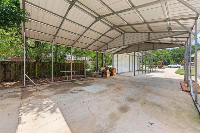 1177 Blackberry Circle, Baker, FL 32531